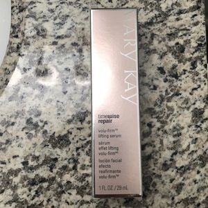Mary Kay Timewise Repair Volu-Firm Lifting Serum